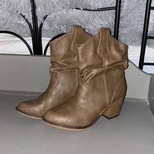 charles albert cowboy boots